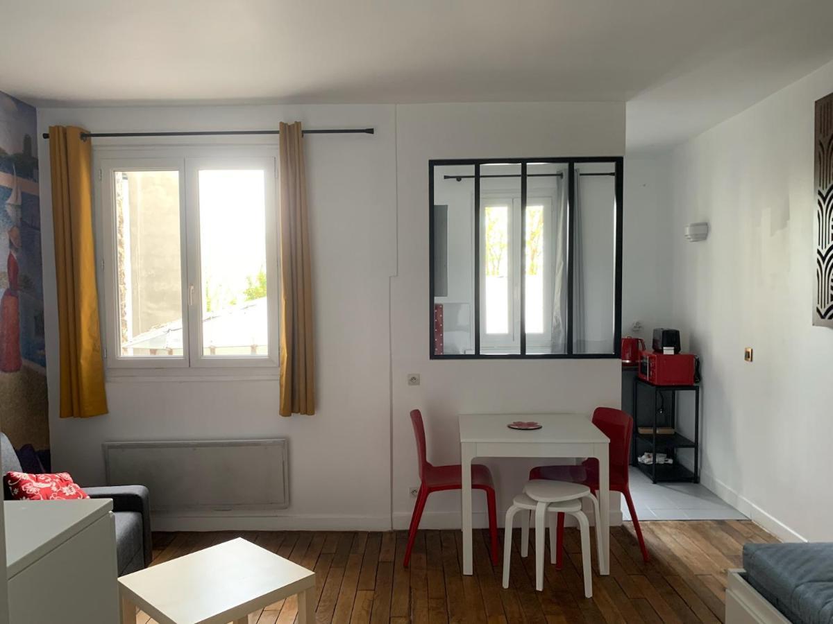 Studio Perfect For 2 Adults And 1 Kid, And Up To 2 Kids - Jourdain 20E, 25Mn To Louvre Via Line M11 Париж Экстерьер фото