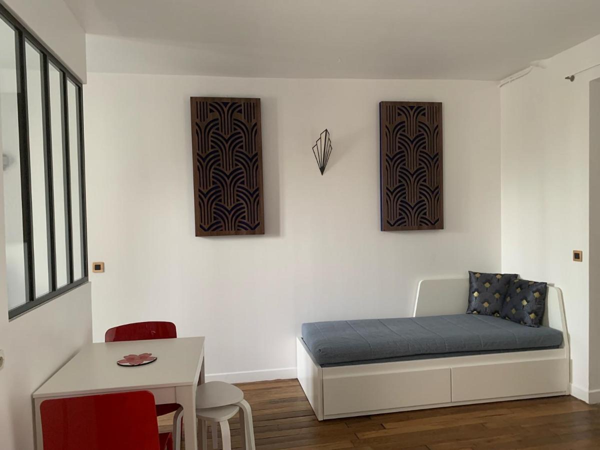 Studio Perfect For 2 Adults And 1 Kid, And Up To 2 Kids - Jourdain 20E, 25Mn To Louvre Via Line M11 Париж Экстерьер фото