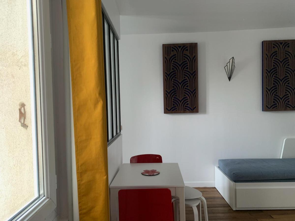 Studio Perfect For 2 Adults And 1 Kid, And Up To 2 Kids - Jourdain 20E, 25Mn To Louvre Via Line M11 Париж Экстерьер фото