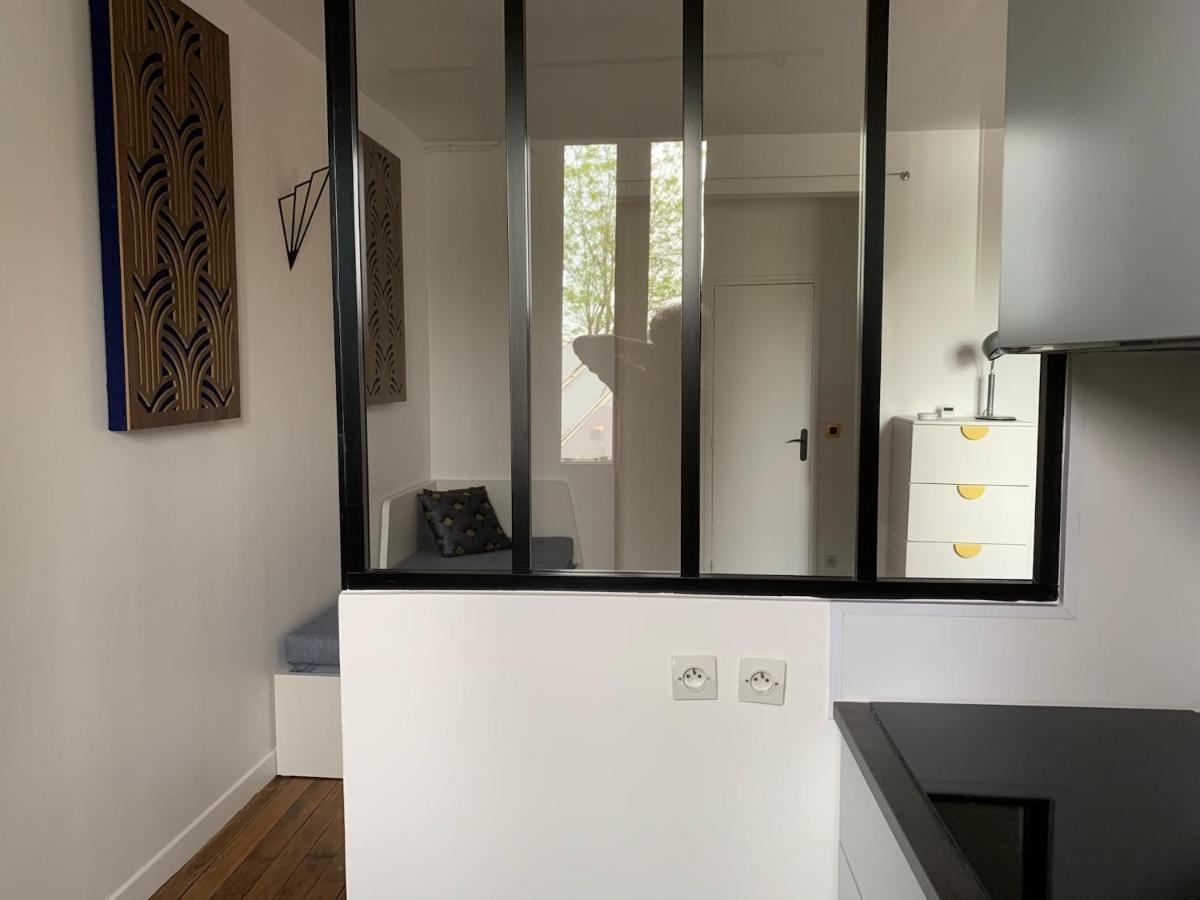 Studio Perfect For 2 Adults And 1 Kid, And Up To 2 Kids - Jourdain 20E, 25Mn To Louvre Via Line M11 Париж Экстерьер фото